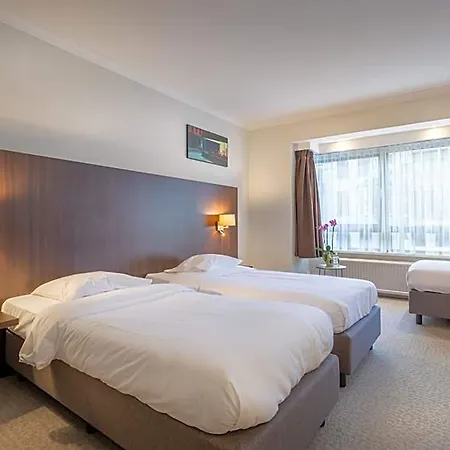 Carlton 3* خنت