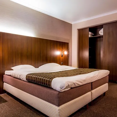 Hotel Carlton 3*