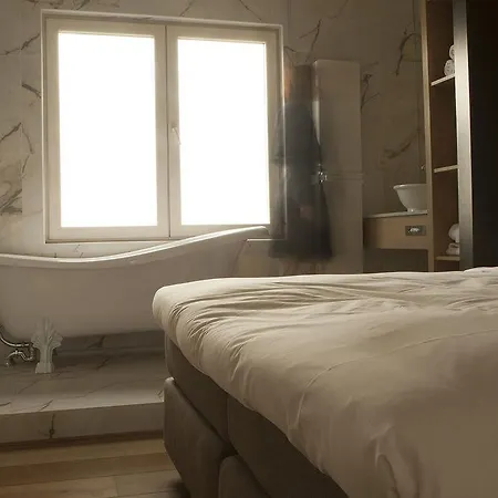 Hotel Carlton 3*