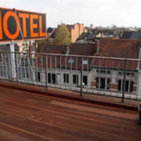 Hotel Carlton