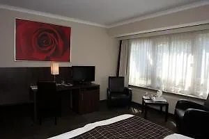 Carlton Hotel